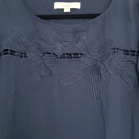 LOFT Blue Spruce Floral Embriodered Blouse (Size M) - Picture 4 of 7